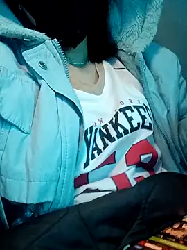 Snapshot of BiCute688 chatting on December 2, 2025, 8:32 pm BiCute688 online show from December 2, 2025, 8:32 pm