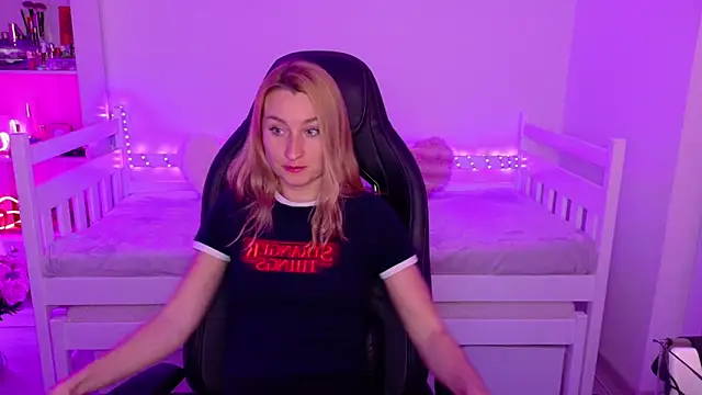 MysticRoxanne online show from January 15, 2026, 7:06 pm