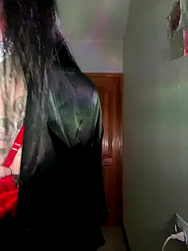 Snapshot of Darina_queen chatting on October 8, 2025, 3:02 pm Darina queen online show from October 8, 2025, 3:02 pm