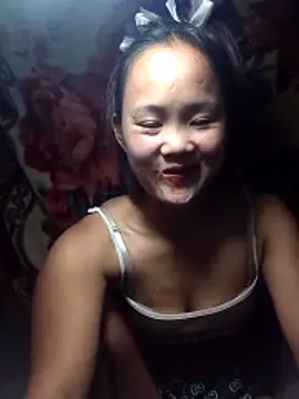 Snapshot of Alice_wo chatting on October 17, 2025, 10:33 pm Alice wo online show from October 17, 2025, 10:33 pm