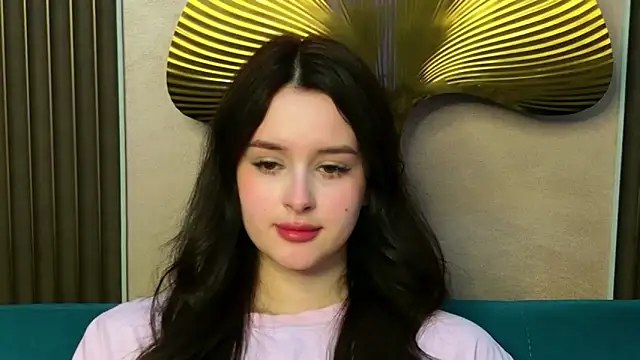 EvaSwen online show from May 31, 2026, 12:44 pm