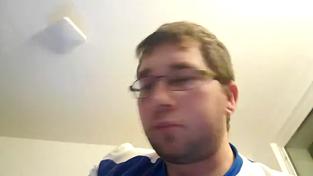 Snapshot of stivi2526 chatting on September 28, 2025, 9:44 pm stivi2526 online show from September 28, 2025, 9:44 pm