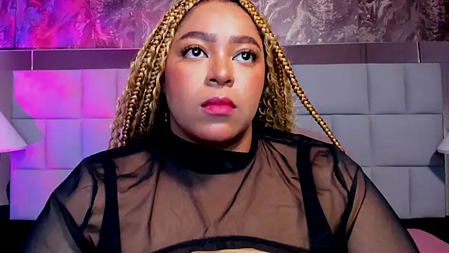 Snapshot of Fenty_melo chatting on November 5, 2025, 3:42 am Fenty melo online show from November 5, 2025, 3:42 am