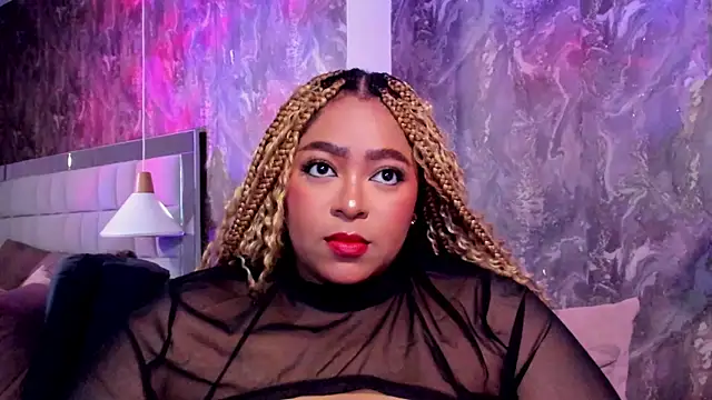 Snapshot of Fenty_melo chatting on October 31, 2025, 3:47 am Fenty melo online show from October 31, 2025, 3:47 am