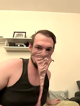 PURE24HATE online show from September 28, 2025, 9:11 pm