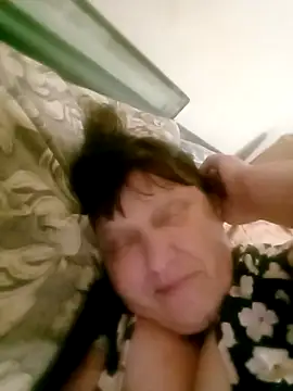 Apeesynka55211 online show from October 29, 2025, 7:35 pm