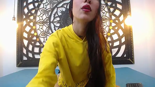 mara hil online show from November 13, 2025, 3:32 am