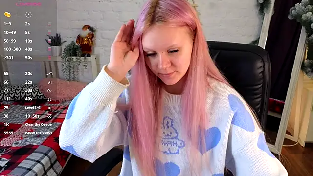 kitten murray  online show from December 5, 2025, 1:32 pm