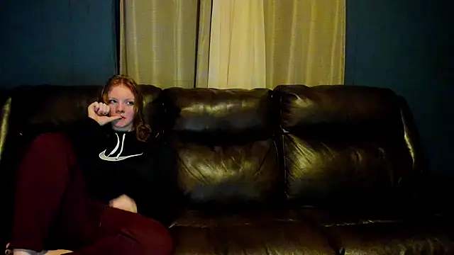 LoversUnleashedXO online show from October 7, 2025, 3:40 am