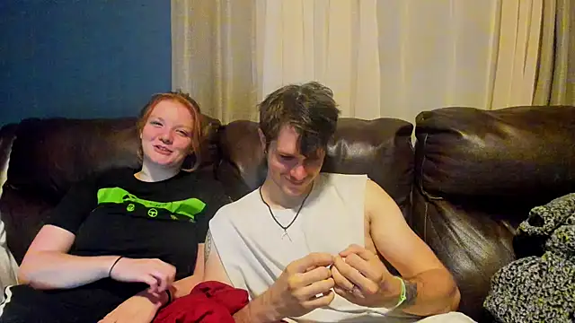 LoversUnleashedXO online show from October 19, 2025, 4:15 am