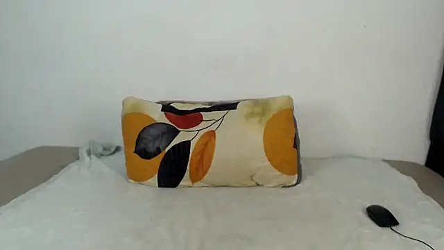 Black-RoseX online show from November 23, 2025, 3:00 pm