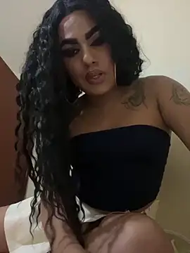 RobertaxGutierrez online show from December 1, 2025, 3:18 am