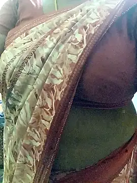 Snapshot of harinisree chatting on December 4, 2025, 3:22 pm harinisree online show from December 4, 2025, 3:22 pm