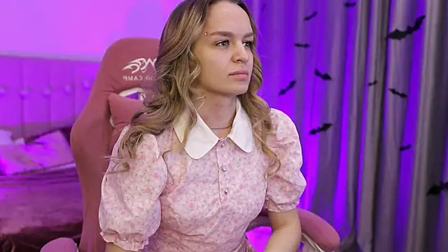 Snapshot of KathyRossi chatting on October 22, 2025, 6:57 am KathyRossi online show from October 22, 2025, 6:57 am