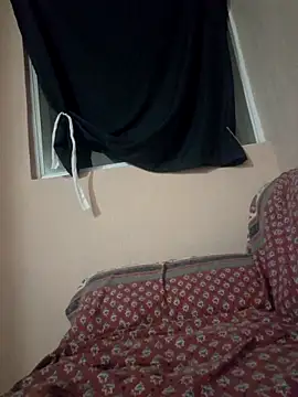 Snapshot of rojo_guerrero chatting on September 30, 2025, 2:06 am rojo guerrero online show from September 30, 2025, 2:06 am