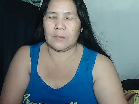 Snapshot of milagrose_rose chatting on May 10, 2026, 1:09 am milagrose rose online show from May 10, 2026, 1:09 am