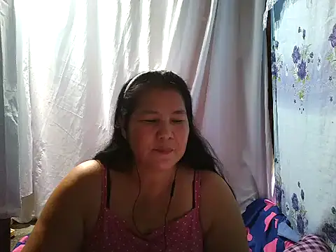 Snapshot of milagrose_rose chatting on May 27, 2026, 1:57 am milagrose rose online show from May 27, 2026, 1:57 am