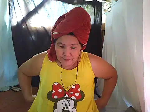 Snapshot of milagrose_rose chatting on May 25, 2026, 11:58 pm milagrose rose online show from May 25, 2026, 11:58 pm