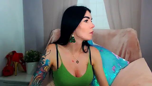 SofiiaBeauty online show from December 16, 2025, 8:24 pm