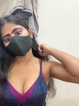 sexy-riya43 online show from November 13, 2025, 4:11 pm