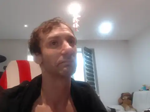 Snapshot of LoyalDoggie chatting on July 16, 2026, 5:43 pm LoyalDoggie online show from July 16, 2026, 5:43 pm