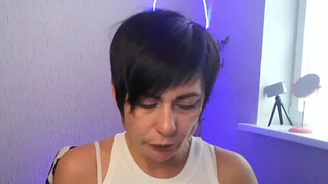 Snapshot of Ashley_Brookss chatting on November 10, 2025, 10:53 am Ashley Brookss online show from November 10, 2025, 10:53 am