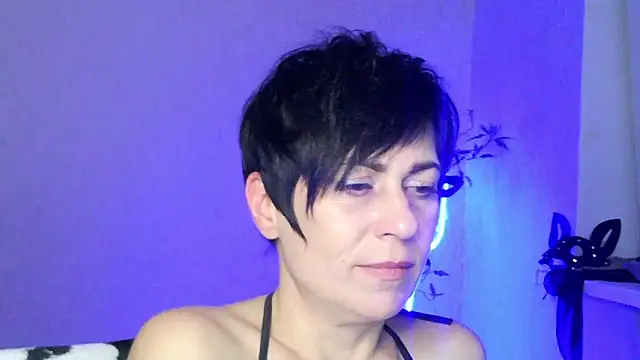 Snapshot of Ashley_Brookss chatting on November 22, 2025, 7:46 pm Ashley Brookss online show from November 22, 2025, 7:46 pm