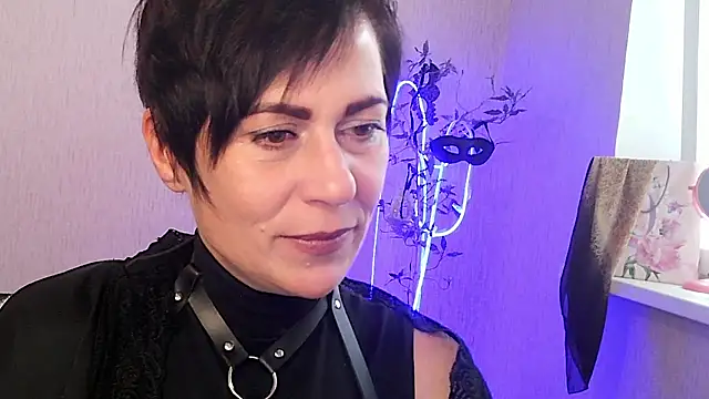 Snapshot of Ashley_Brookss chatting on November 12, 2025, 10:52 am Ashley Brookss online show from November 12, 2025, 10:52 am