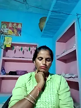 Snapshot of Mohni_cute chatting on October 29, 2025, 1:26 am Mohni cute online show from October 29, 2025, 1:26 am