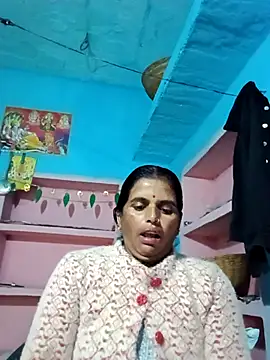 Snapshot of Mohni_cute chatting on November 16, 2025, 1:32 am Mohni cute online show from November 16, 2025, 1:32 am