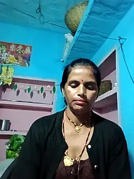 Snapshot of Mohni_cute chatting on November 25, 2025, 1:17 am Mohni cute online show from November 25, 2025, 1:17 am