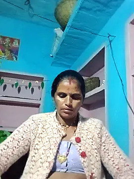 Snapshot of Mohni_cute chatting on November 25, 2025, 1:44 pm Mohni cute online show from November 25, 2025, 1:44 pm