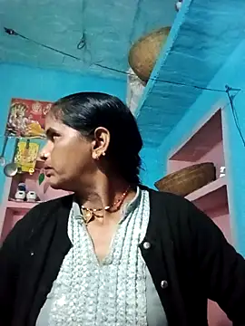 Snapshot of Mohni_cute chatting on December 2, 2025, 1:50 am Mohni cute online show from December 2, 2025, 1:50 am