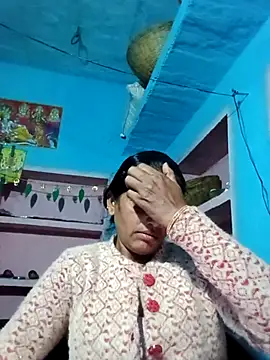 Snapshot of Mohni_cute chatting on November 29, 2025, 1:55 pm Mohni cute online show from November 29, 2025, 1:55 pm