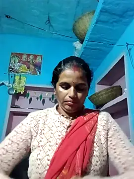 Snapshot of Mohni_cute chatting on November 27, 2025, 3:34 pm Mohni cute online show from November 27, 2025, 3:34 pm