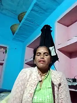 Snapshot of Mohni_cute chatting on November 11, 2025, 12:05 am Mohni cute online show from November 11, 2025, 12:05 am