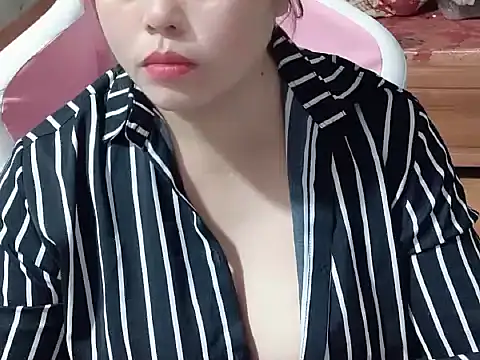 Snapshot of Sunna104 chatting on January 15, 2026, 9:01 am Sunna104 online show from January 15, 2026, 9:01 am