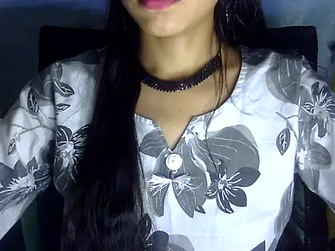 Snapshot of Shazi_1 chatting on June 7, 2026, 1:27 pm Shazi 1 online show from June 7, 2026, 1:27 pm