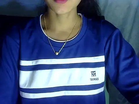 Snapshot of Shazi_1 chatting on June 1, 2026, 2:28 pm Shazi 1 online show from June 1, 2026, 2:28 pm
