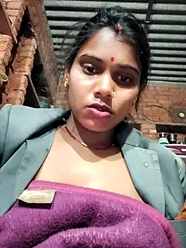 Katrina kaif143 online show from December 22, 2025, 11:38 pm