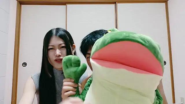 Snapshot of Tapi_rin chatting on November 1, 2025, 9:58 am Tapi rin online show from November 1, 2025, 9:58 am