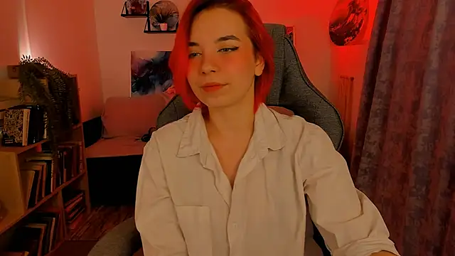 Snapshot of MarcelineChi chatting on December 15, 2025, 11:38 am MarcelineChi online show from December 15, 2025, 11:38 am