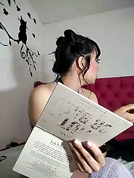 Valentina Squirt- online show from December 3, 2025, 9:09 am