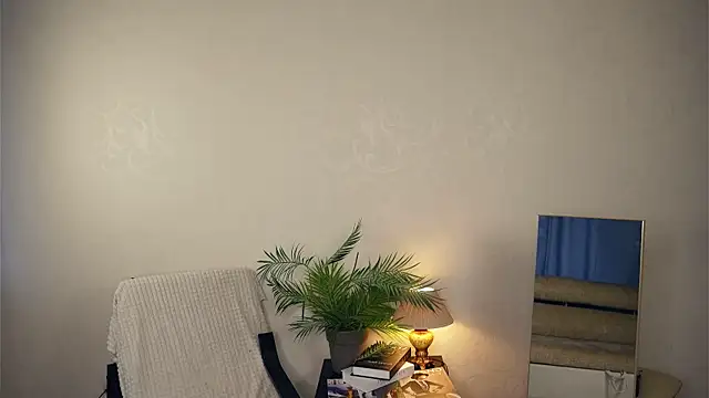 JanellHousen online show from October 22, 2025, 5:29 am