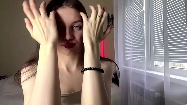 JanellHousen online show from April 10, 2026, 6:09 am