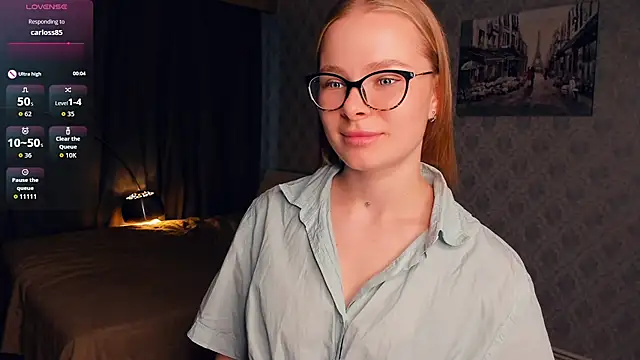 Snapshot of LibbyVenzeio chatting on November 15, 2025, 7:12 am LibbyVenzeio online show from November 15, 2025, 7:12 am