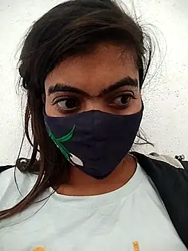 Snapshot of PEEHU-50 chatting on November 9, 2025, 1:53 am PEEHU-50 online show from November 9, 2025, 1:53 am