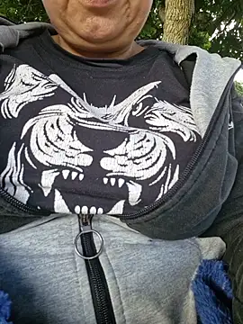 Snapshot of KinkySecretSlut chatting on October 7, 2025, 9:27 pm KinkySecretSlut online show from October 7, 2025, 9:27 pm