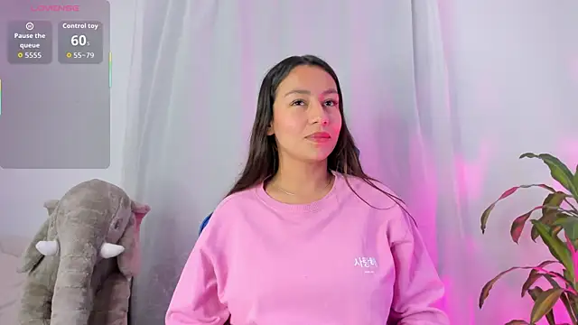 Snapshot of aleaa_x chatting on November 30, 2025, 2:34 am aleaa x online show from November 30, 2025, 2:34 am