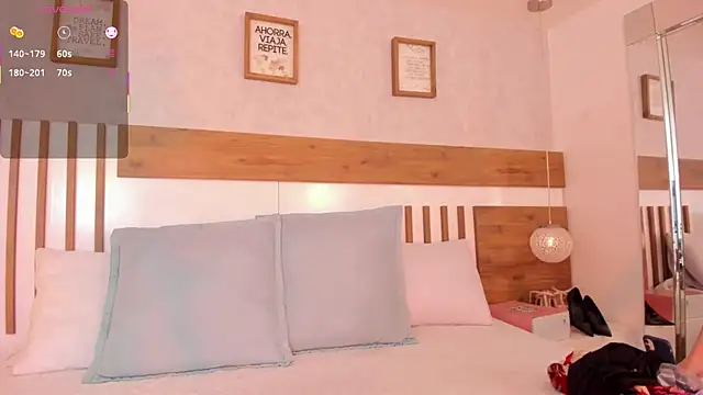 Snapshot of LucianaWainN chatting on November 6, 2025, 12:42 pm LucianaWainN online show from November 6, 2025, 12:42 pm